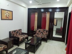 3 BHK + Servant Room,Study Room Builder Floor For Rent in Sector 43