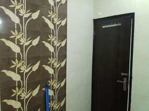 Furnished Amenities in 3 BHK Builder Floor at Sector 43 – for Rent