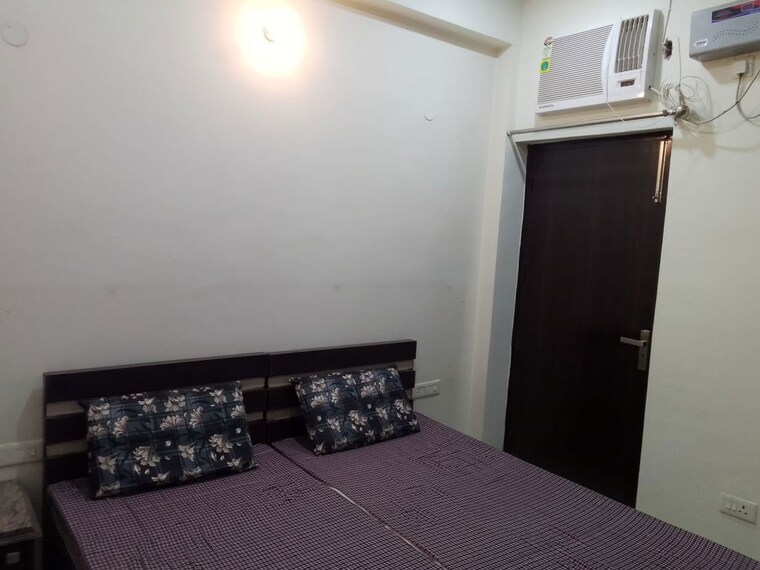 Living Room, sector 43 3 Bedroom 215 Sq.Yd. Builder Floor In Sector 43 Gurgaon 10392167