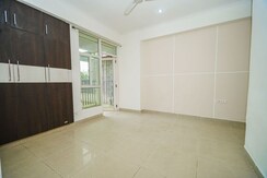 2.5 BHK + Study Room Apartment For Sale in Gaur City 2 - 16th Avenue