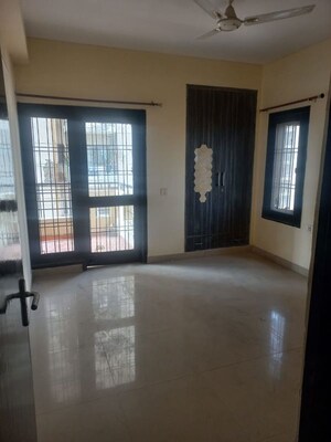 Room in 3 BHK Apartment at BPTP Park Elite Premium, Sector 84 – for Rent