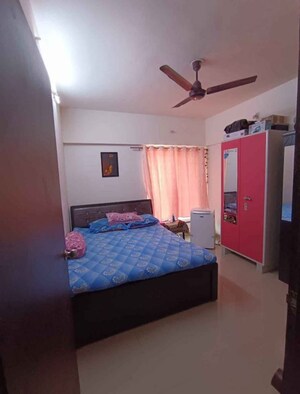 Bedroom in 2 BHK Apartment at Mantra 29 Gold Coast, Tingre Nagar – for Rent