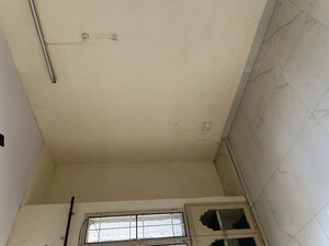 Furnished Amenities in 2 BHK Apartment at RWA Jalvayu Vihar, Sector 25 – for Rent