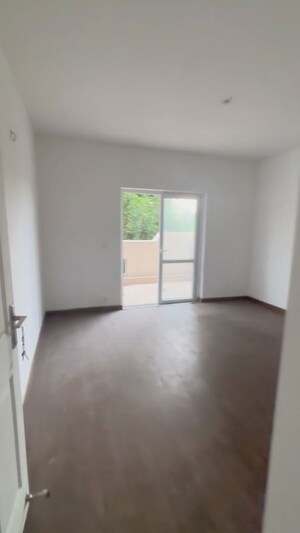Room in 2 BHK Apartment at BPTP Princess Park, Sector 86 – for Rent