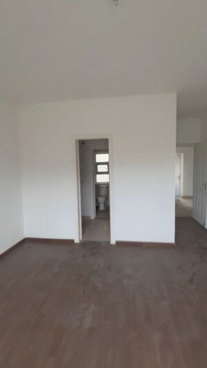 Room in 2 BHK Apartment at BPTP Princess Park, Sector 86 – for Rent