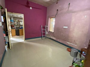 Room in 5 BHK Villa at Paldi – for Sale