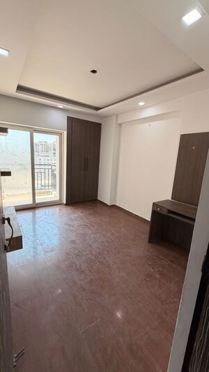 Room in 2 BHK Apartment at Gaur City 2 - 11th Avenue, Sector 16c Greater Noida – for Sale