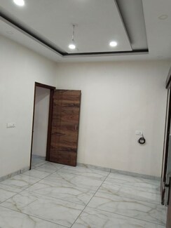 3 BHK Builder Floor For Rent in Sector 69