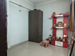 Room in 2 BHK Apartment at Saya Zion, Sector 4 Greater Noida – for Rent