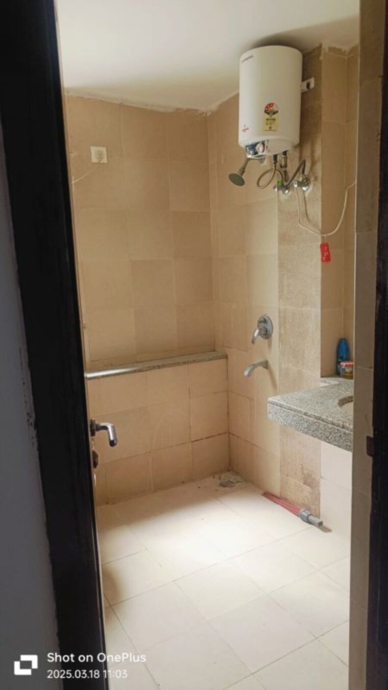 Bathroom, signature-global-park 2 Bedroom 822 Sq.Ft. Builder Floor In Sohna Sector 36 Gurgaon 10392246