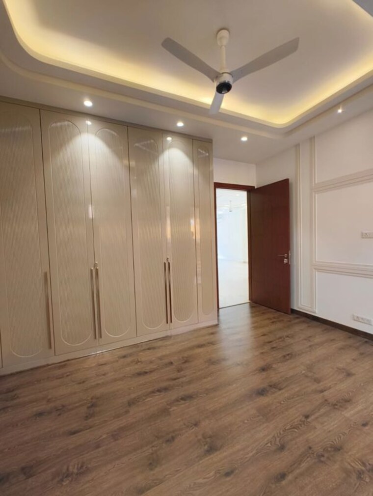 undefined, kalkaji 3 Bedroom 200 Sq.Yd. Builder Floor In Kalkaji Delhi 10392249