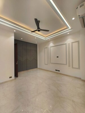 Room in 3 BHK Builder Floor at Kalkaji – for Sale