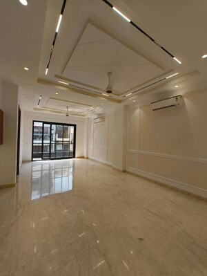 Room in 3 BHK Builder Floor at Kalkaji – for Sale