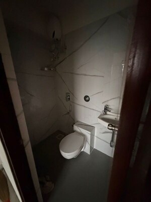 Bathroom in 1 BHK Apartment at Sitesh Pearl Heights, Parel – for Rent
