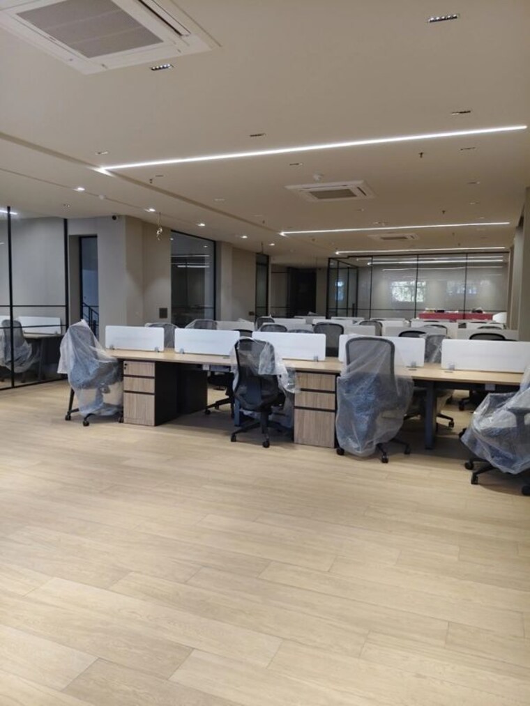  Parking, shivajinagar Commercial Office Space 5900 Sq.Ft. In Shivajinagar Pune 10392269