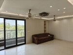 6 BHK + Servant Room,Store Room 272 Sq.Yd. Builder Floor in Model Town Phase 2
