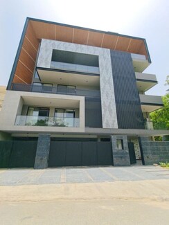 4 BHK Builder Floor For Sale in DLF Garden Villas