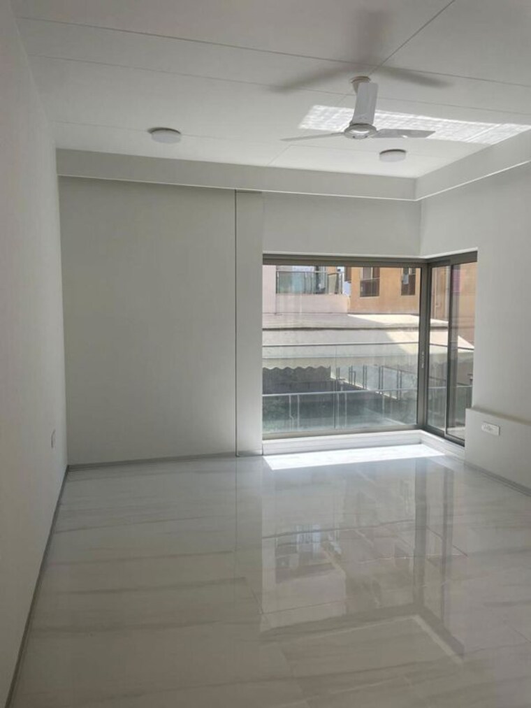 Bedroom, nutan-laxmi-chs 3 Bedroom 2700 Sq.Ft. Apartment In Juhu Mumbai 10392316