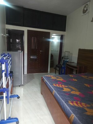 Bedroom in 2 BHK Apartment at Arun Vihar Sector 37, Sector 37 – for Rent
