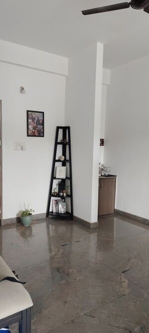 Furnished Amenities in 2 BHK Apartment at Cambridge Layout – for Rent