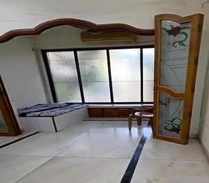 Living Room in 1 BHK Apartment at Matunga East – for Rent