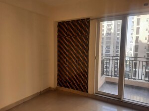 Room in 2 BHK Apartment at Exotica Dreamville, Sector 16c Greater Noida – for Sale
