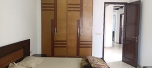Room in 3 BHK Builder Floor at Safdarjung Enclave – for Rent