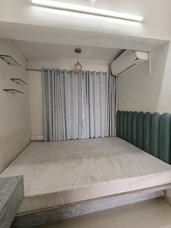 1 BHK Apartment For Rent in Ruparel Nova