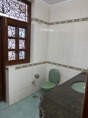 Bathroom in 3 BHK Builder Floor at Dlf Phase I – for Rent
