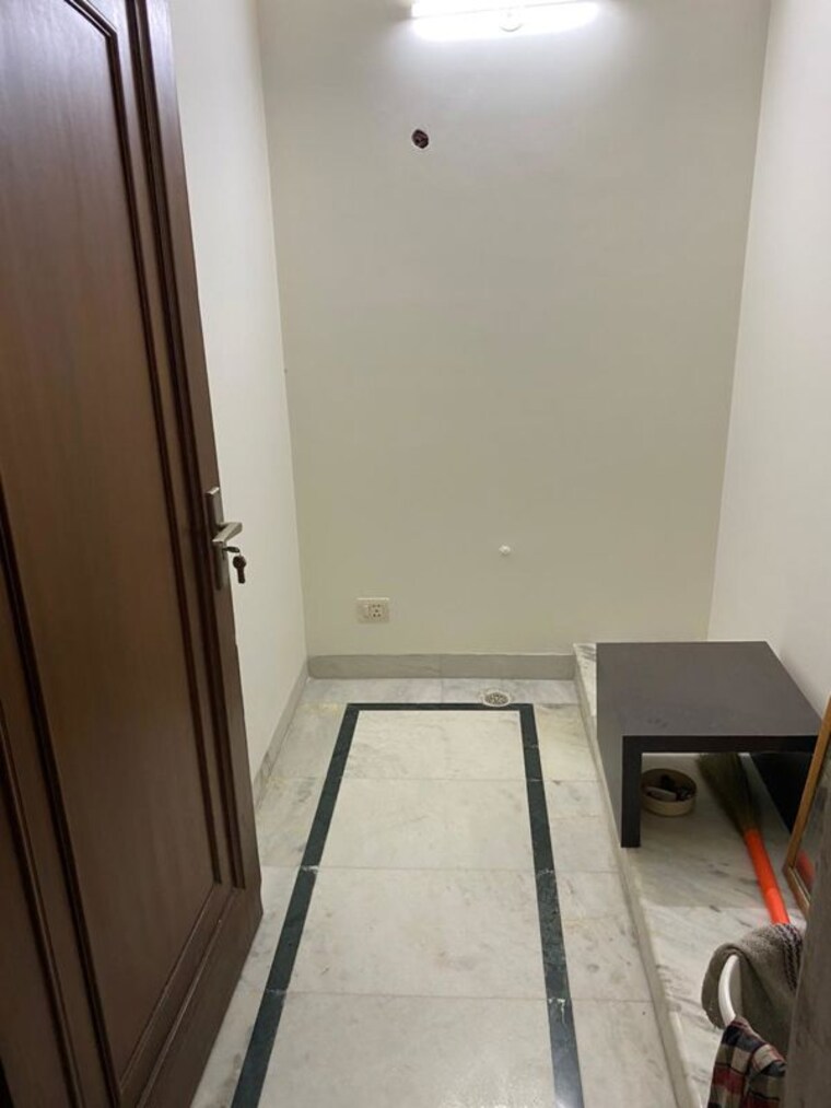 undefined, dlf phase i 3 Bedroom 500 Sq.Yd. Builder Floor In Dlf Phase I Gurgaon 10392374