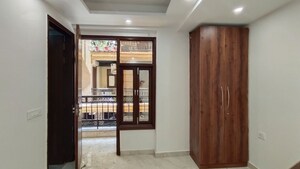 Master Bedroom in 2 BHK Builder Floor at Jawahar Nagar – for Rent