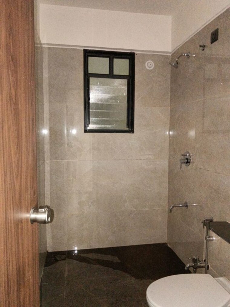 Bathroom, baner 3 Bedroom 1245 Sq.Ft. Apartment In Baner Pune 10392414