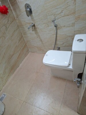 Bathroom in 2.5 BHK Builder Floor at Dlf Phase I – for Rent
