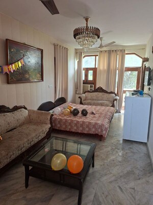 2.5 BHK Builder Floor For Rent in Dlf Phase I