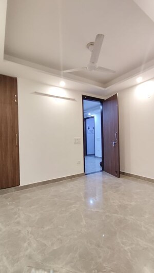 Room in 1 BHK Builder Floor at Jawahar Nagar – for Rent