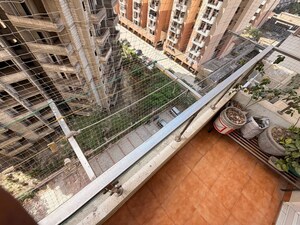 Balcony in 2.5 BHK Apartment at Amrapali Silicon City, Sector 76 – for Sale