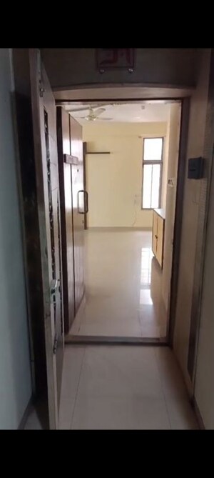 Room in 2 BHK Apartment at Subhash Nagar – for Rent