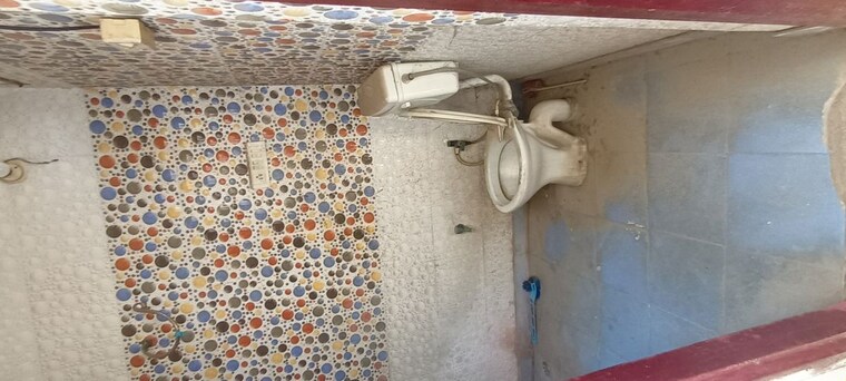 Bathroom, sector 16 1 Bedroom 450 Sq.Ft. Independent House In Sector 16 Faridabad 10392466