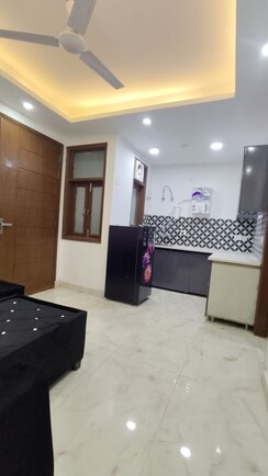 2 BHK Builder Floor For Rent in Saket