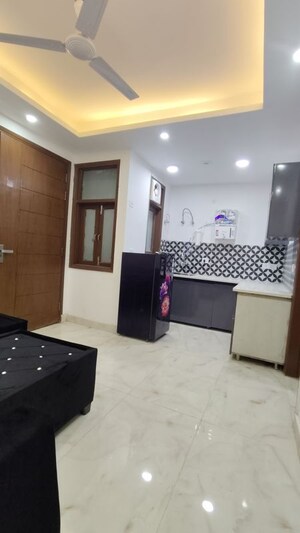 2 BHK Builder Floor For Rent in Saket