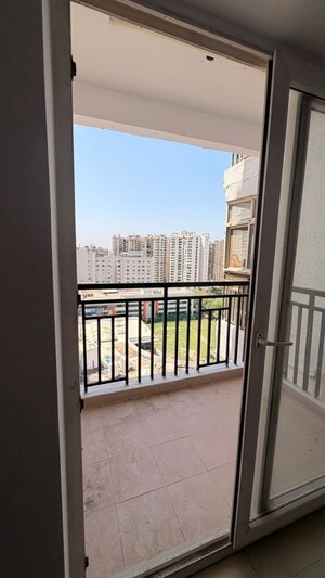 Balcony in 2.5 BHK Apartment at Panchsheel Greens II, Sector 16 Greater Noida – for Sale