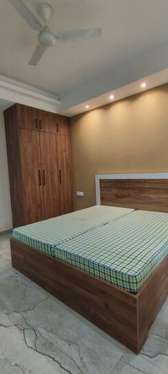 2 BHK + Pooja Room,Study Room Builder Floor For Rent in Pitampura