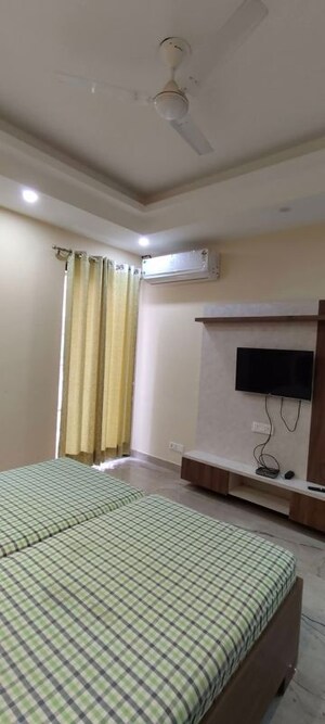 Bedroom in 2 BHK Builder Floor at Pitampura – for Rent