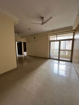 2 BHK Apartment For Rent in Supertech Cape Town, Sector 74