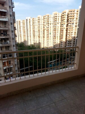 2.5 BHK Apartment – Exterior View View at Supertech Cape Town, Sector 74 - for Rent