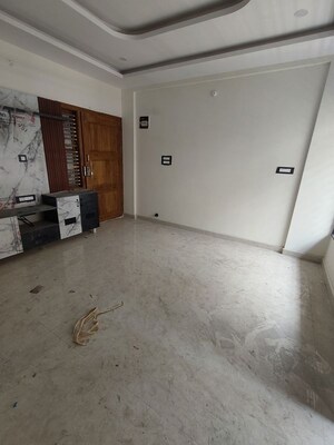 Room in 1 BHK Builder Floor at Hsr Layout – for Rent