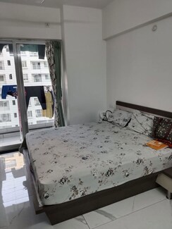 2 BHK + Servant Room Apartment For Rent in Lohia Odela