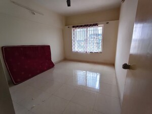 Room in 2 BHK Apartment at Pashan – for Sale