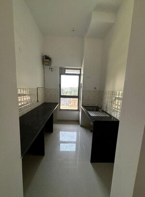 2 BHK Apartment For Sale in Kalpataru Immensa B, Kolshet Road