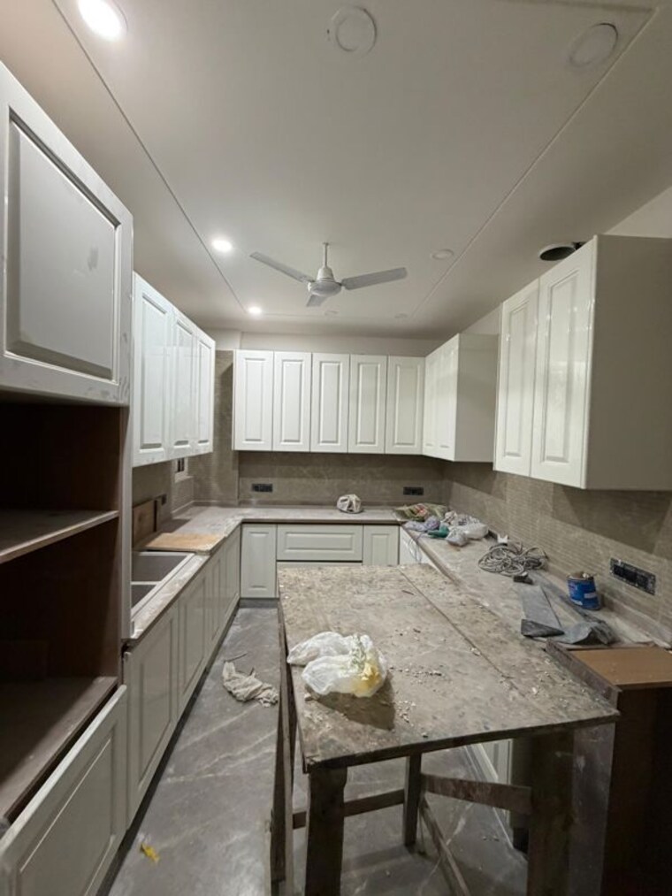 Kitchen, new rajinder nagar 3 Bedroom 200 Sq.Yd. Builder Floor In New Rajinder Nagar Delhi 10392717